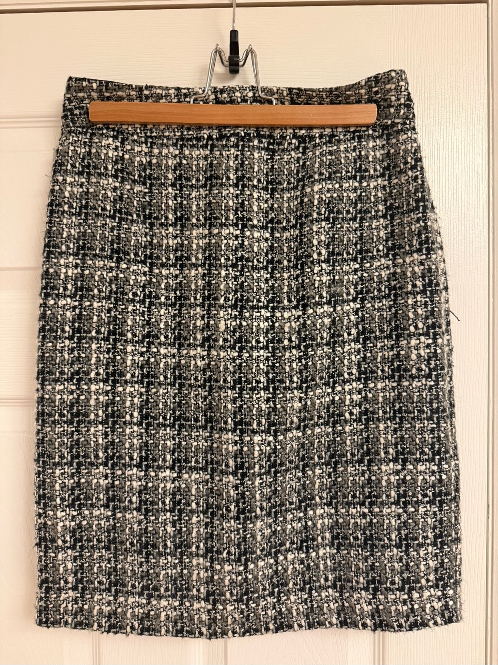 Banana Republic Classic Black & White Tweed Pencil Skirt